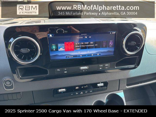 new 2025 Mercedes-Benz Sprinter 2500 car