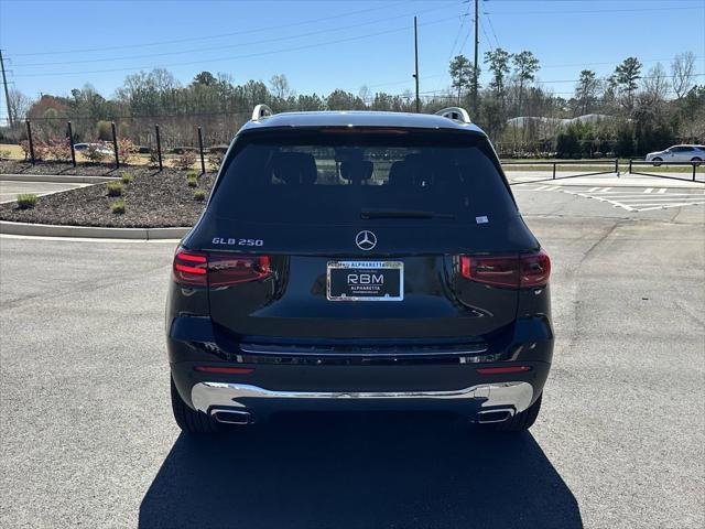 new 2025 Mercedes-Benz GLB 250 car, priced at $47,590