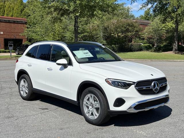 new 2025 Mercedes-Benz GLC 300 car, priced at $54,250