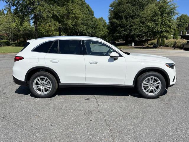 new 2025 Mercedes-Benz GLC 300 car, priced at $54,250