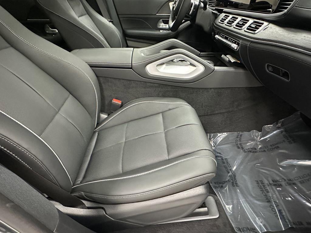 new 2026 Mercedes-Benz GLS 580 car, priced at $124,830