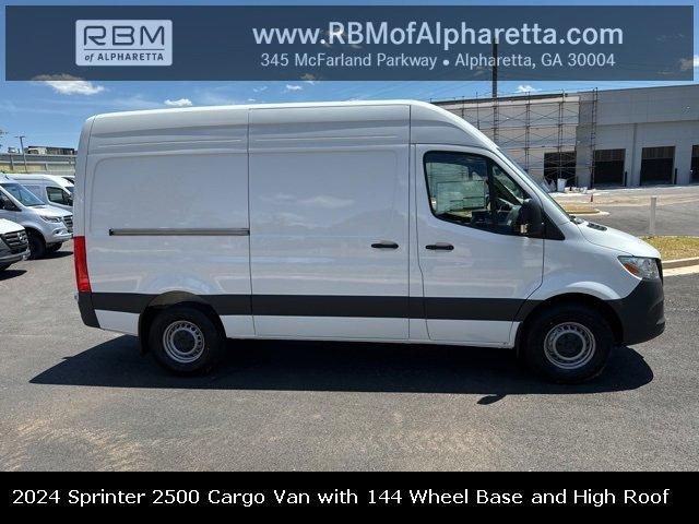 new 2024 Mercedes-Benz Sprinter 2500 car