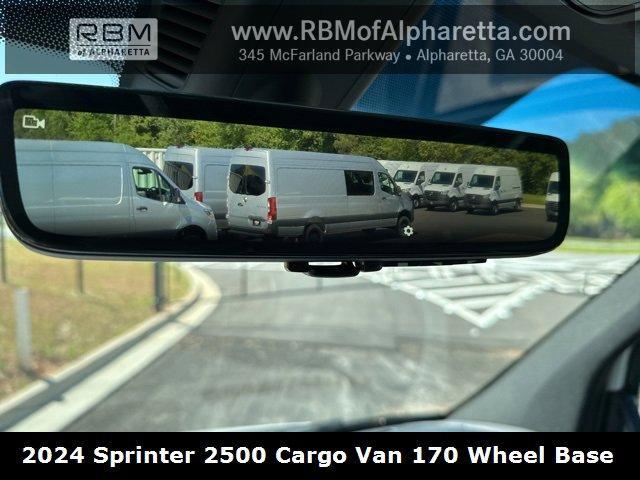 new 2024 Mercedes-Benz Sprinter 2500 car