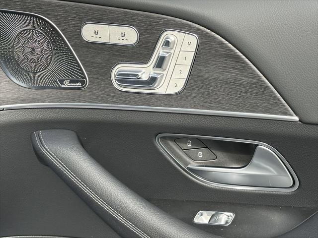 new 2025 Mercedes-Benz GLS 450 car, priced at $101,395