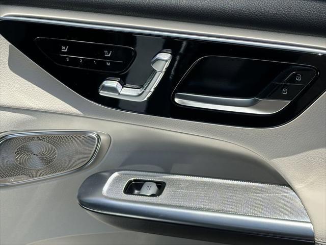 new 2025 Mercedes-Benz GLC 350e car, priced at $68,665
