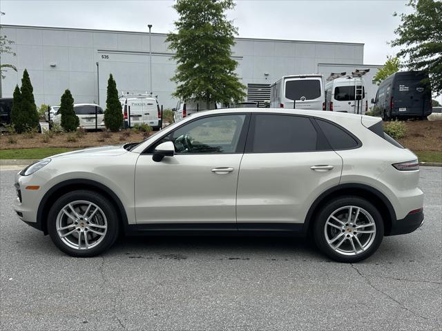 used 2022 Porsche Cayenne car