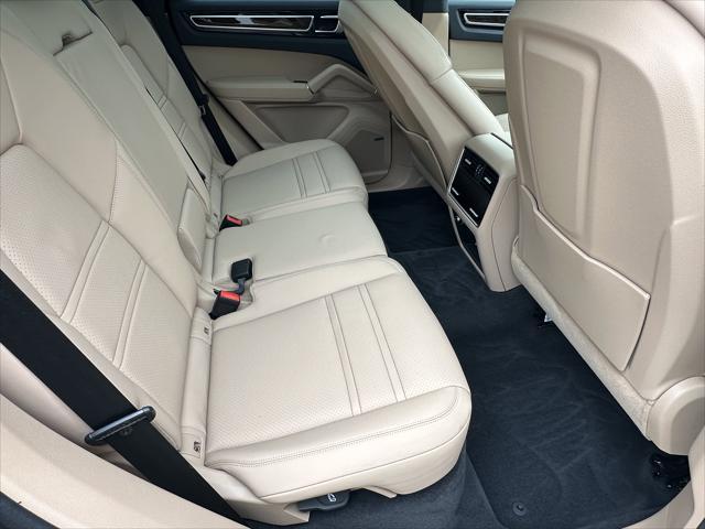used 2022 Porsche Cayenne car