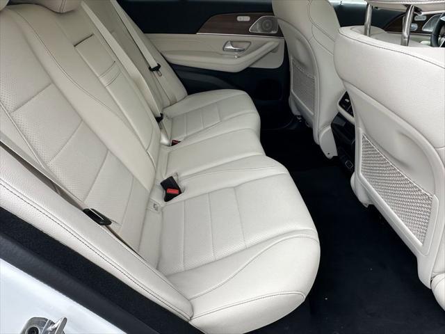 new 2025 Mercedes-Benz GLE 450 car, priced at $81,130
