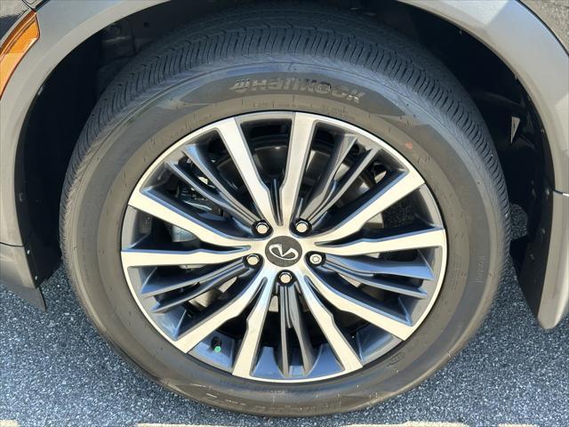used 2025 INFINITI QX60 car, priced at $52,999