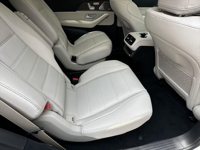 new 2025 Mercedes-Benz GLS 580 car, priced at $121,505
