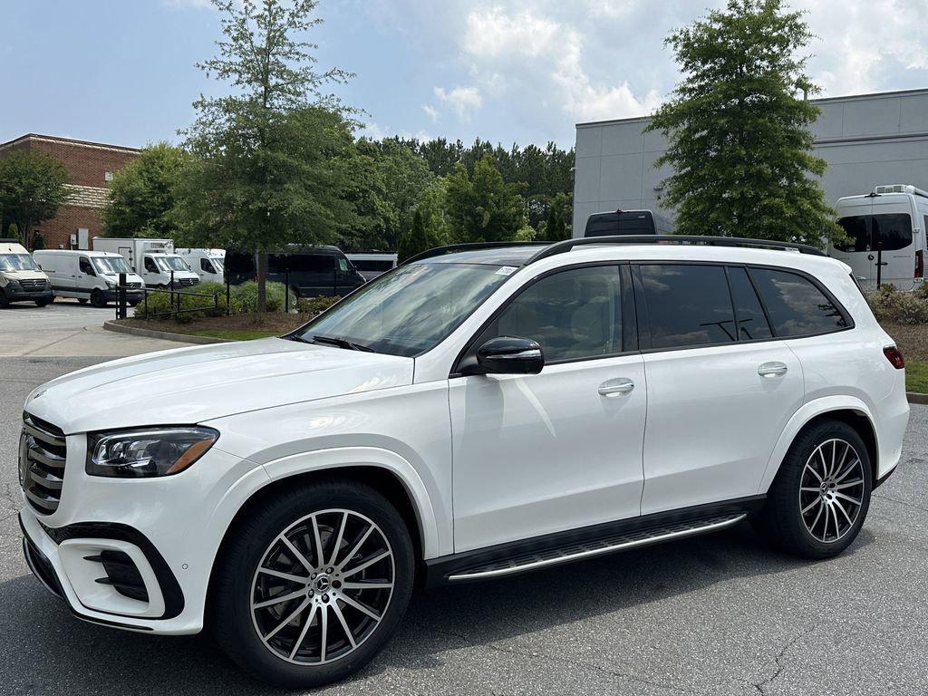 new 2025 Mercedes-Benz GLS 580 car, priced at $121,505