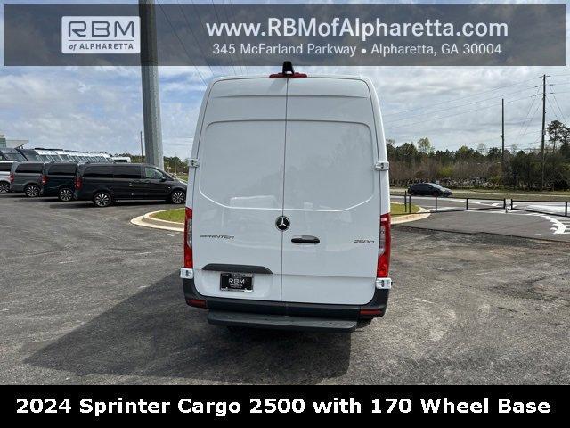 new 2024 Mercedes-Benz Sprinter 2500 car