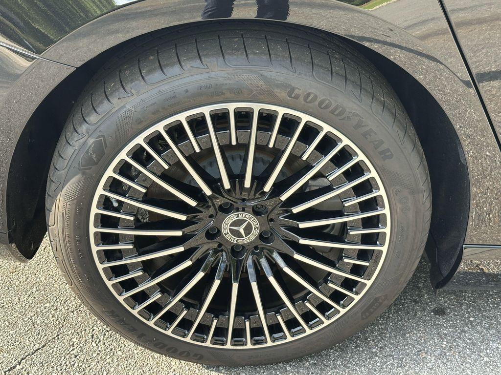 used 2024 Mercedes-Benz EQS 450 car, priced at $75,927