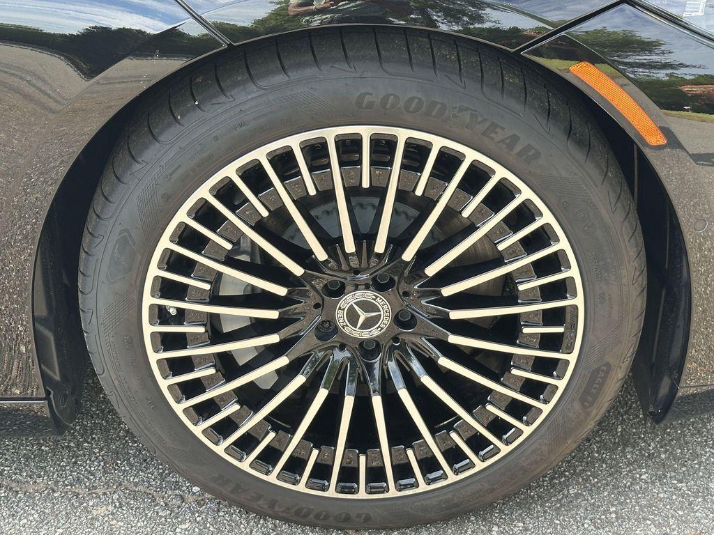 used 2024 Mercedes-Benz EQS 450 car, priced at $75,927