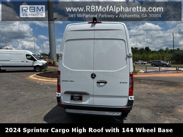 new 2024 Mercedes-Benz Sprinter 2500 car