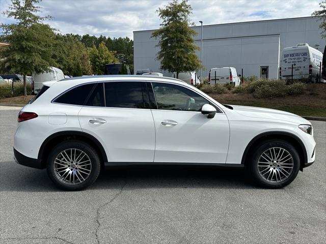 used 2025 Mercedes-Benz GLC 300 car