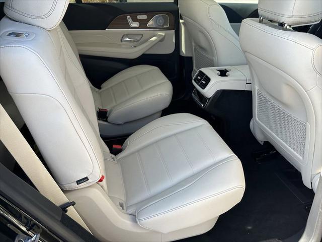 new 2025 Mercedes-Benz GLS 450 car, priced at $100,365