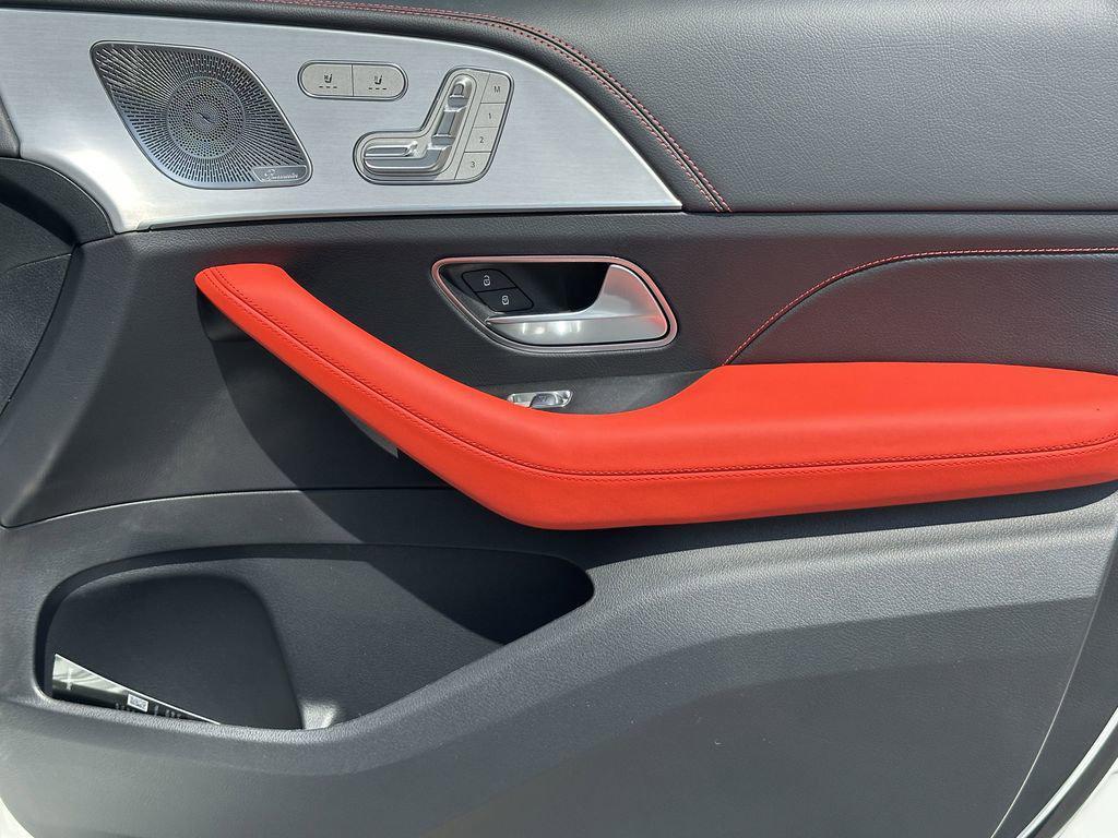new 2025 Mercedes-Benz AMG GLE 53 car, priced at $102,005
