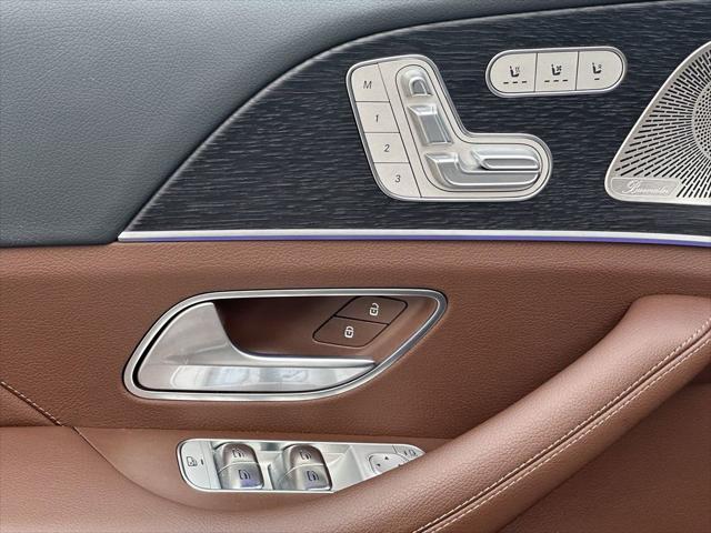 new 2025 Mercedes-Benz GLS 450 car, priced at $100,730