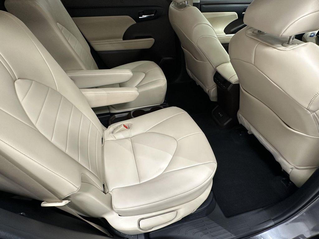 used 2022 Toyota Highlander Hybrid car, priced at $42,899