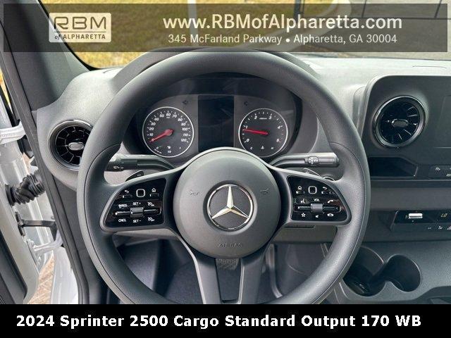 new 2024 Mercedes-Benz Sprinter 2500 car