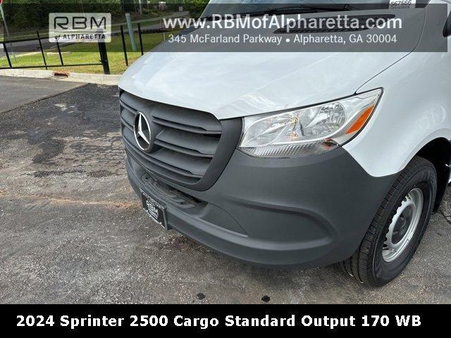 new 2024 Mercedes-Benz Sprinter 2500 car