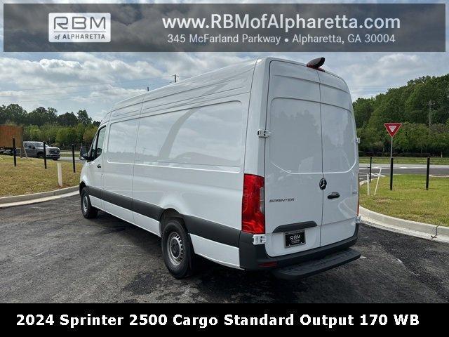 new 2024 Mercedes-Benz Sprinter 2500 car