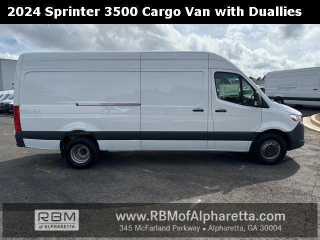 new 2024 Mercedes-Benz Sprinter 3500 car