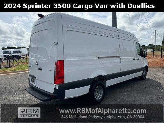 new 2024 Mercedes-Benz Sprinter 3500 car