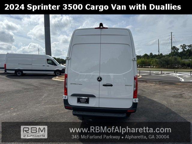 new 2024 Mercedes-Benz Sprinter 3500 car