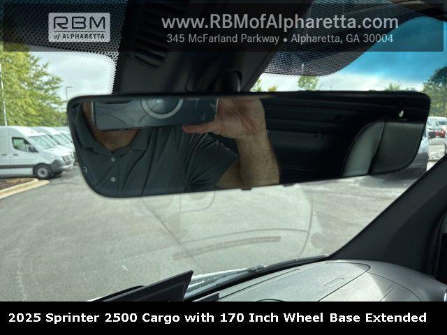 new 2025 Mercedes-Benz Sprinter 2500 car