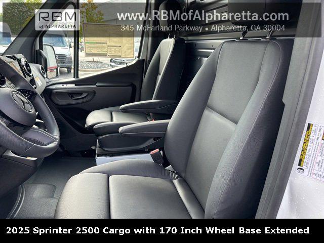 new 2025 Mercedes-Benz Sprinter 2500 car