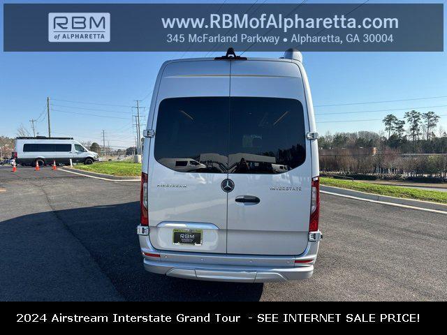 new 2022 Mercedes-Benz Sprinter 3500XD car, priced at $269,860