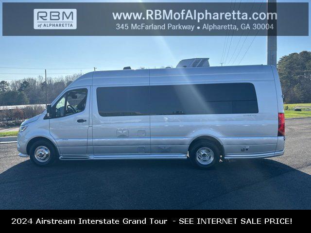 new 2022 Mercedes-Benz Sprinter 3500XD car, priced at $269,860