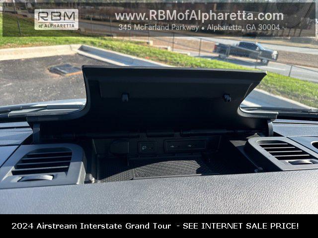 new 2022 Mercedes-Benz Sprinter 3500XD car, priced at $269,860