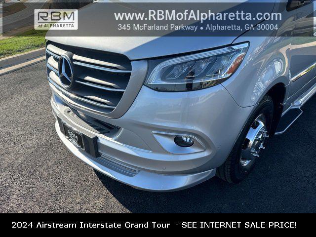 new 2022 Mercedes-Benz Sprinter 3500XD car, priced at $269,860