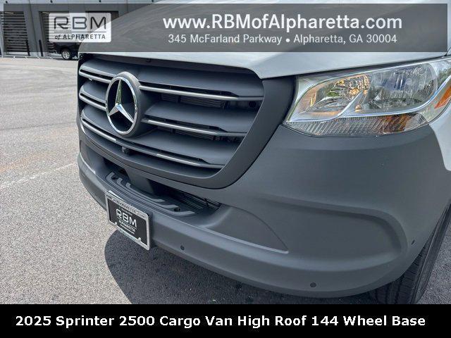 new 2025 Mercedes-Benz Sprinter 2500 car