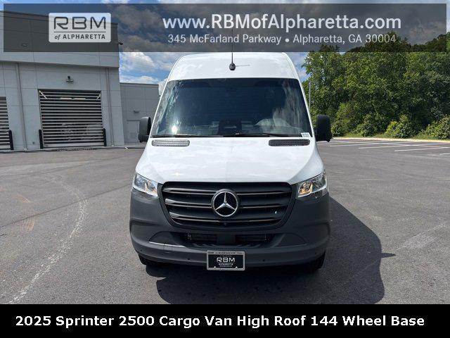 new 2025 Mercedes-Benz Sprinter 2500 car