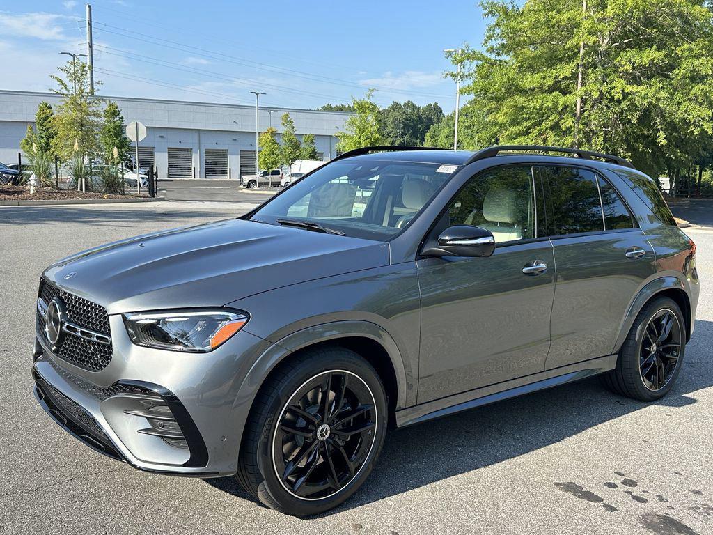 new 2025 Mercedes-Benz GLE 450 car, priced at $89,895