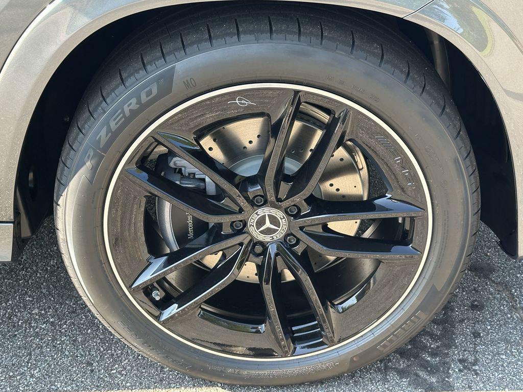 new 2025 Mercedes-Benz GLE 450 car, priced at $89,895