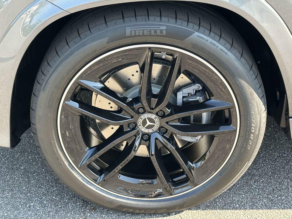 new 2025 Mercedes-Benz GLE 450 car, priced at $89,895