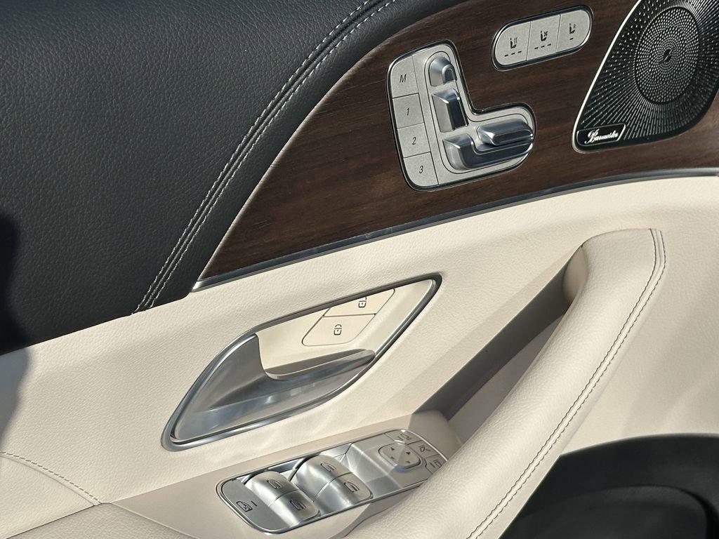 new 2025 Mercedes-Benz GLE 450 car, priced at $89,895