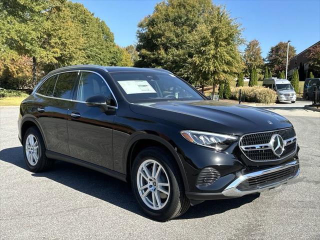 new 2025 Mercedes-Benz GLC 300 car, priced at $52,250