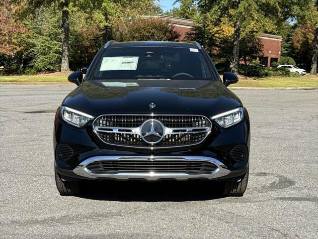 new 2025 Mercedes-Benz GLC 300 car, priced at $52,250