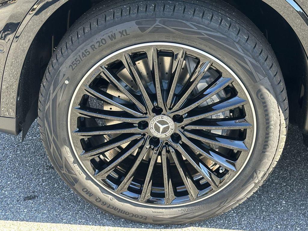 new 2025 Mercedes-Benz GLC 350e car, priced at $70,685