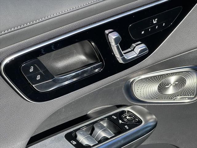 new 2025 Mercedes-Benz GLC 350e car, priced at $70,685