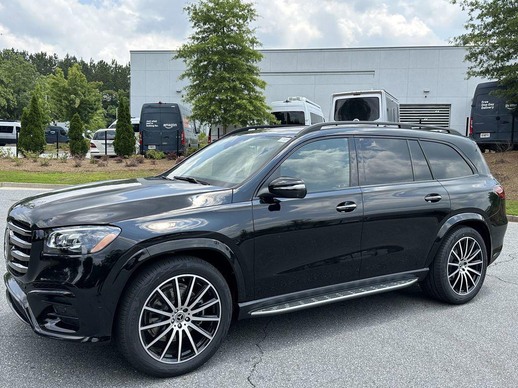 new 2025 Mercedes-Benz GLS 580 car, priced at $123,225