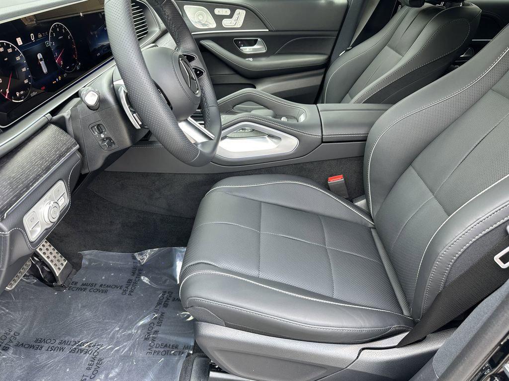 new 2025 Mercedes-Benz GLS 580 car, priced at $123,225