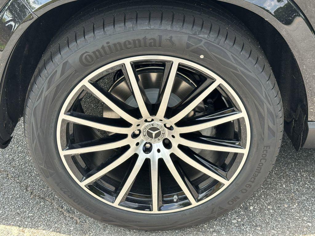 new 2025 Mercedes-Benz GLS 580 car, priced at $123,225