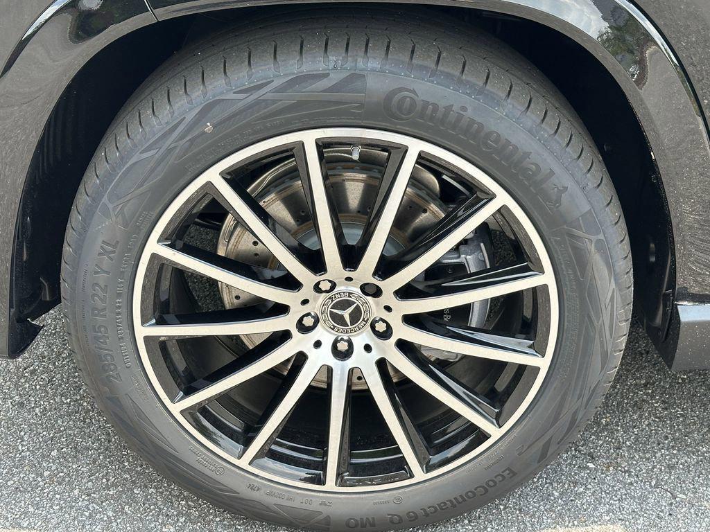new 2025 Mercedes-Benz GLS 580 car, priced at $123,225